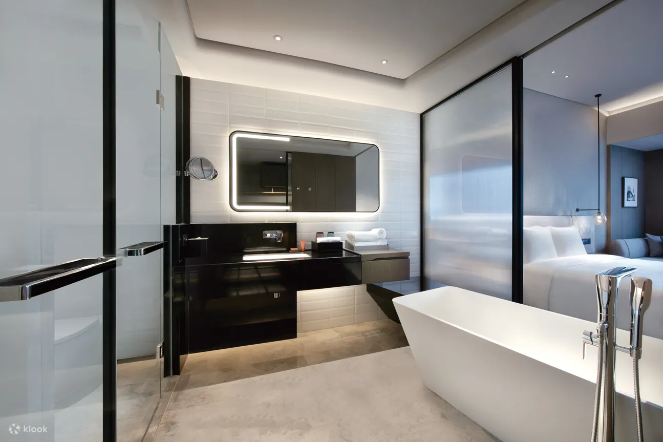 Guest Room Bathroom客房浴室